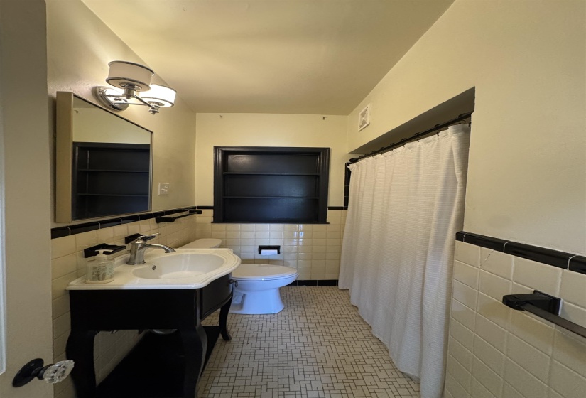 3630 HIGHLAND PARK PL, Memphis, Tennessee 38111, 3 Bedroom Bedrooms, 7 Room Rooms,2 BathroomBathrooms,Residential,For Sale,HIGHLAND PARK,0,10219423