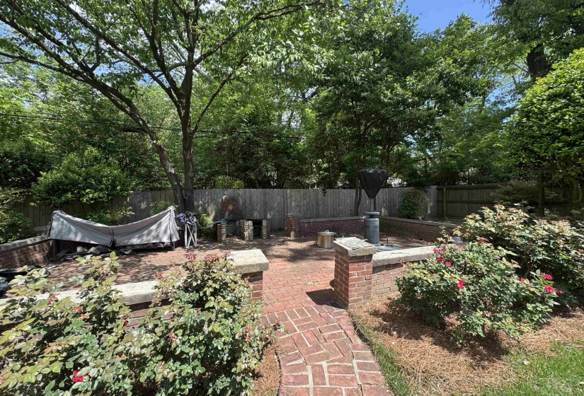3630 HIGHLAND PARK PL, Memphis, Tennessee 38111, 3 Bedroom Bedrooms, 7 Room Rooms,2 BathroomBathrooms,Residential,For Sale,HIGHLAND PARK,0,10219423