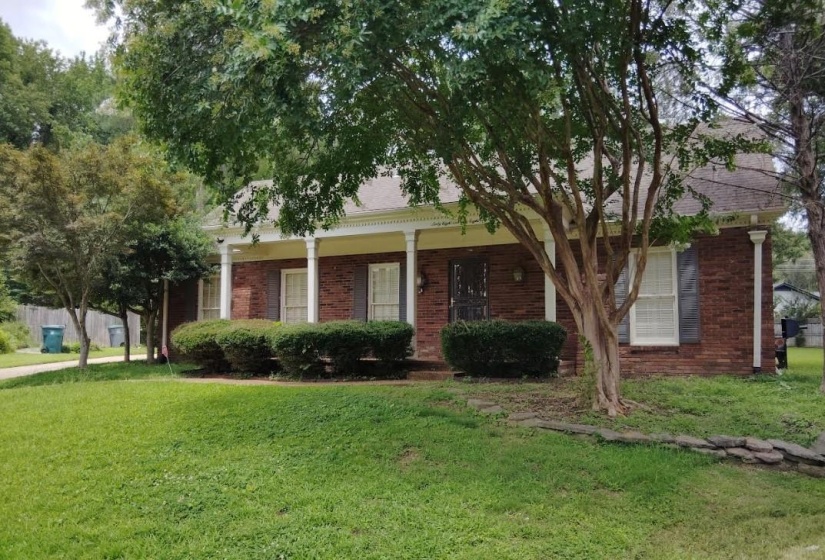 6878 NORHAN CV, Memphis, Tennessee 38119, 4 Bedroom Bedrooms, 9 Room Rooms,2.1 BathroomBathrooms,Residential,For Sale,NORHAN,0,10219444