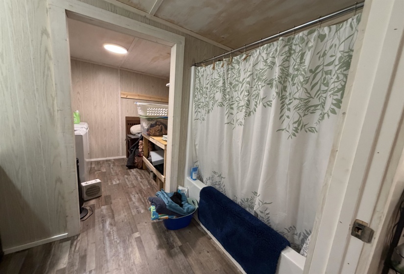 2323 FINGER LEAPWOOD RD, Finger, Tennessee 38334, 1 Bedroom Bedrooms, 5 Rooms Rooms,2 BathroomsBathrooms,Residential,For Sale,FINGER LEAPWOOD,10219446