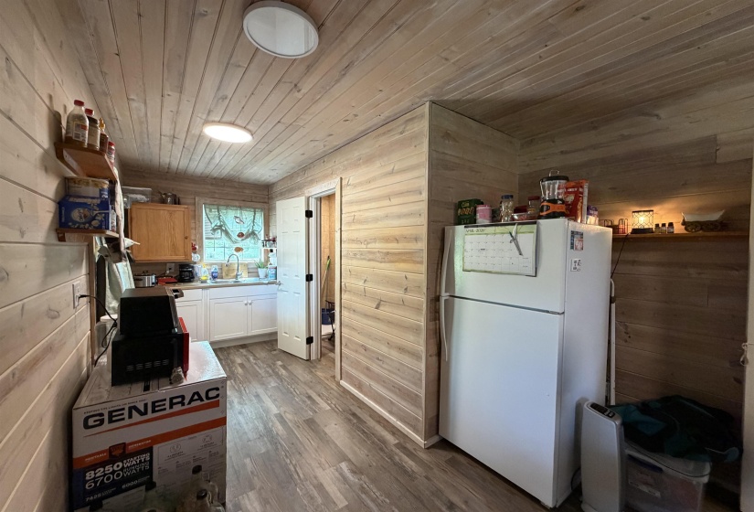 2323 FINGER LEAPWOOD RD, Finger, Tennessee 38334, 1 Bedroom Bedrooms, 5 Rooms Rooms,2 BathroomsBathrooms,Residential,For Sale,FINGER LEAPWOOD,10219446