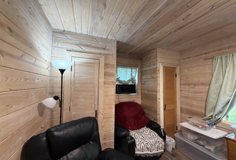 2323 FINGER LEAPWOOD RD, Finger, Tennessee 38334, 1 Bedroom Bedrooms, 5 Rooms Rooms,2 BathroomsBathrooms,Residential,For Sale,FINGER LEAPWOOD,10219446