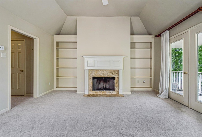 958 HARBOR VIEW DR, Memphis, Tennessee 38103, 3 Bedrooms Bedrooms, 6 Rooms Rooms,3 BathroomsBathrooms,Residential,For Sale,HARBOR VIEW,10219449