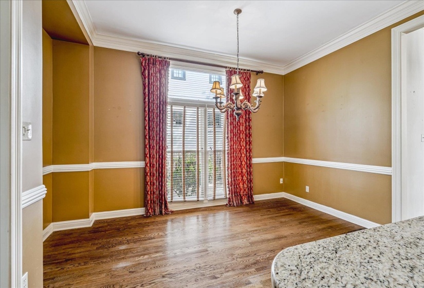 958 HARBOR VIEW DR, Memphis, Tennessee 38103, 3 Bedrooms Bedrooms, 6 Rooms Rooms,3 BathroomsBathrooms,Residential,For Sale,HARBOR VIEW,10219449