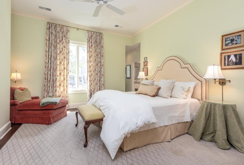 1407 CLUB GARDENS PL, Memphis, Tennessee 38104, 3 Bedrooms Bedrooms, 8 Rooms Rooms,4.1 BathroomsBathrooms,Residential,For Sale,CLUB GARDENS,10219428