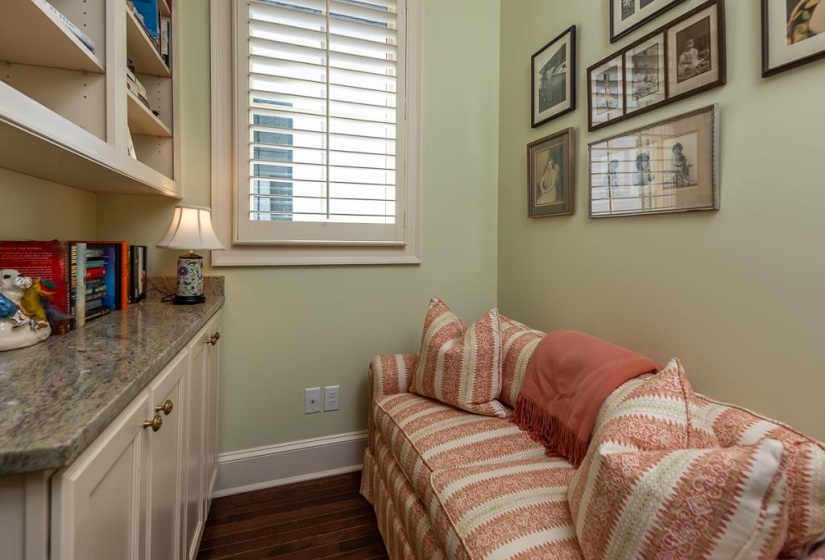 1407 CLUB GARDENS PL, Memphis, Tennessee 38104, 3 Bedrooms Bedrooms, 8 Rooms Rooms,4.1 BathroomsBathrooms,Residential,For Sale,CLUB GARDENS,10219428