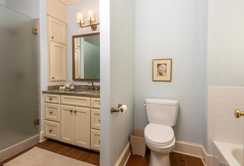 1407 CLUB GARDENS PL, Memphis, Tennessee 38104, 3 Bedrooms Bedrooms, 8 Rooms Rooms,4.1 BathroomsBathrooms,Residential,For Sale,CLUB GARDENS,10219428