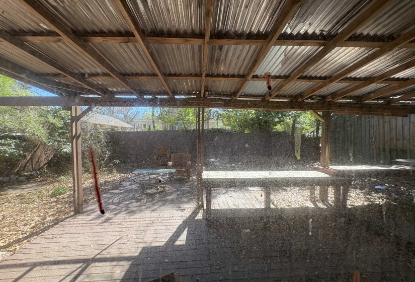 1637 LINDEN AVE, Memphis, Tennessee 38104, 3 Bedrooms Bedrooms, 5 Rooms Rooms,2 BathroomsBathrooms,Residential,For Sale,LINDEN,10219433