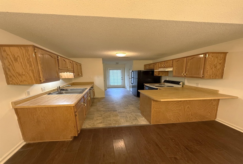 6893 CENTURY OAKS DR, Unincorporated, Tennessee 38018, 2 Bedrooms Bedrooms, 5 Rooms Rooms,2 BathroomsBathrooms,Residential,For Sale,CENTURY OAKS,10219436