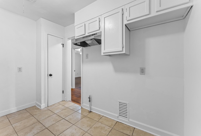 810 INDIAN DR, Memphis, Tennessee 38122, 3 Bedrooms Bedrooms, 6 Rooms Rooms,2 BathroomsBathrooms,Residential,For Sale,INDIAN,10219437