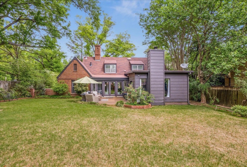 3581 POPLAR AVE, Memphis, Tennessee 38111, 3 Bedrooms Bedrooms, 9 Rooms Rooms,2 BathroomsBathrooms,Residential,For Sale,POPLAR,10219440