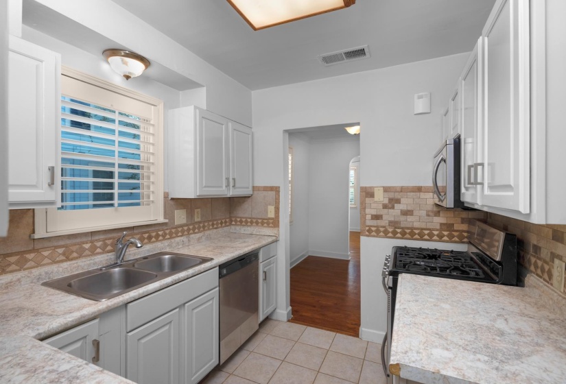 95 MARNE ST, Memphis, Tennessee 38111, 2 Bedrooms Bedrooms, 6 Rooms Rooms,2 BathroomsBathrooms,Residential,For Sale,MARNE,10219457