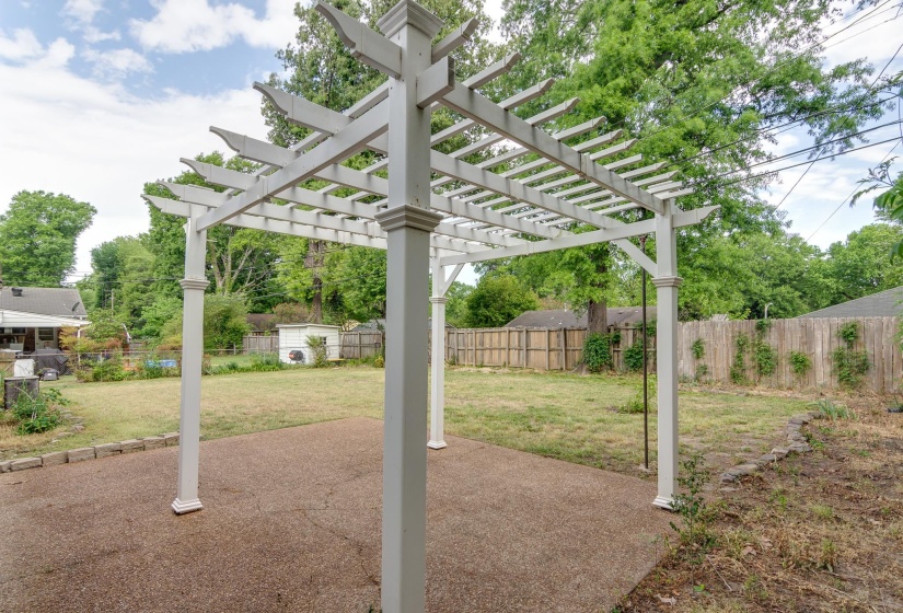 4952 MOCKINGBIRD LN, Memphis, Tennessee 38117, 3 Bedrooms Bedrooms, 7 Rooms Rooms,1.1 BathroomsBathrooms,Residential,For Sale,MOCKINGBIRD,10219460