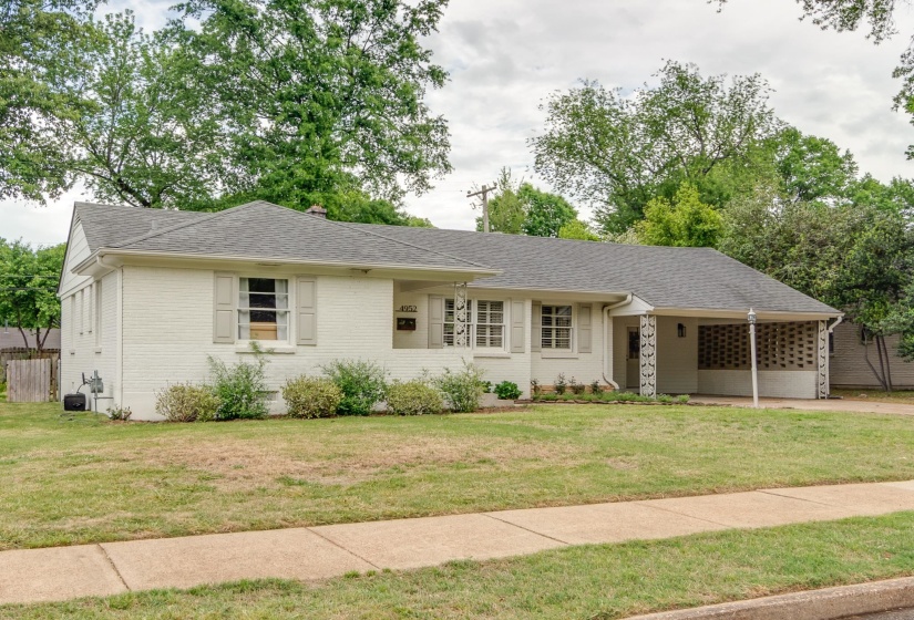 4952 MOCKINGBIRD LN, Memphis, Tennessee 38117, 3 Bedrooms Bedrooms, 7 Rooms Rooms,1.1 BathroomsBathrooms,Residential,For Sale,MOCKINGBIRD,10219460