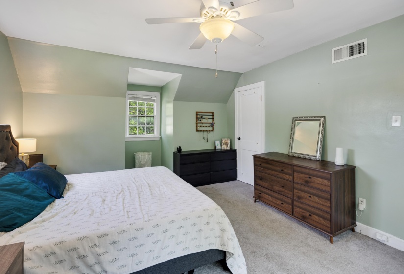 59 ASHLAWN RD, Memphis, Tennessee 38112, 3 Bedrooms Bedrooms, 7 Rooms Rooms,1.1 BathroomsBathrooms,Residential,For Sale,ASHLAWN,10219475