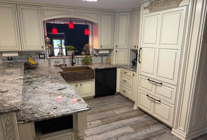 1765 NOTTINGHAM DR, Southaven, Mississippi 38671, 6 Bedroom Bedrooms, 14 Room Rooms,6.1 BathroomBathrooms,Residential,For Sale,NOTTINGHAM,0,10219480