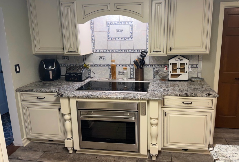 1765 NOTTINGHAM DR, Southaven, Mississippi 38671, 6 Bedroom Bedrooms, 14 Room Rooms,6.1 BathroomBathrooms,Residential,For Sale,NOTTINGHAM,0,10219480