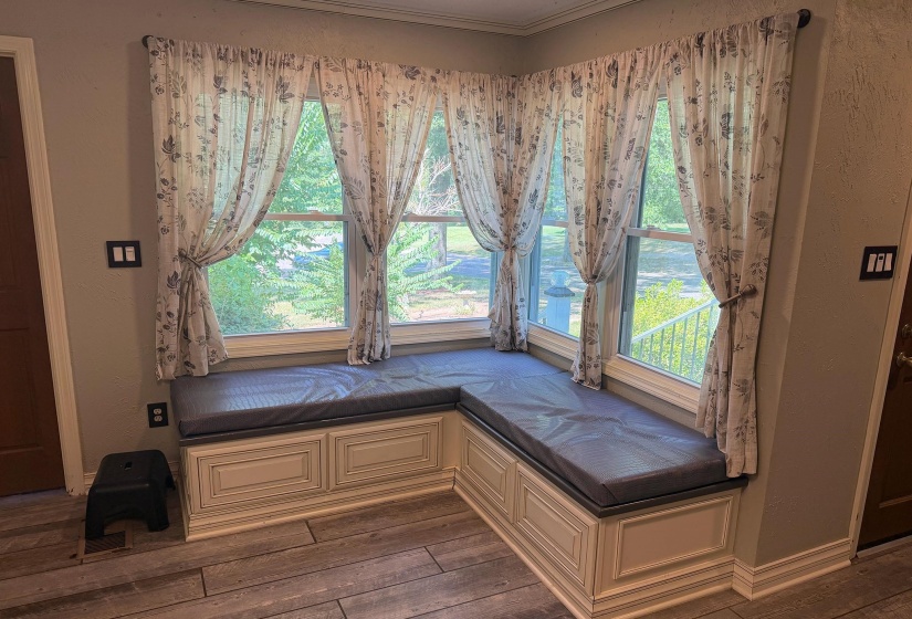 1765 NOTTINGHAM DR, Southaven, Mississippi 38671, 6 Bedroom Bedrooms, 14 Room Rooms,6.1 BathroomBathrooms,Residential,For Sale,NOTTINGHAM,0,10219480