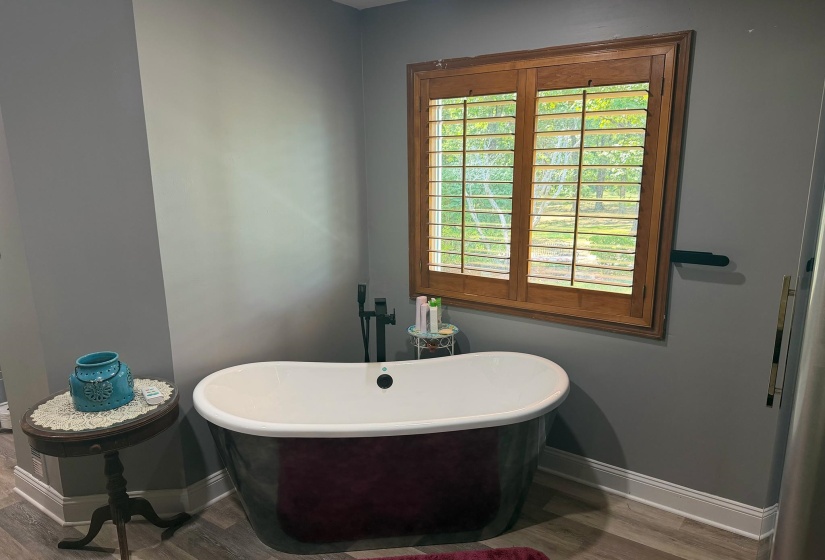 1765 NOTTINGHAM DR, Southaven, Mississippi 38671, 6 Bedroom Bedrooms, 14 Room Rooms,6.1 BathroomBathrooms,Residential,For Sale,NOTTINGHAM,0,10219480