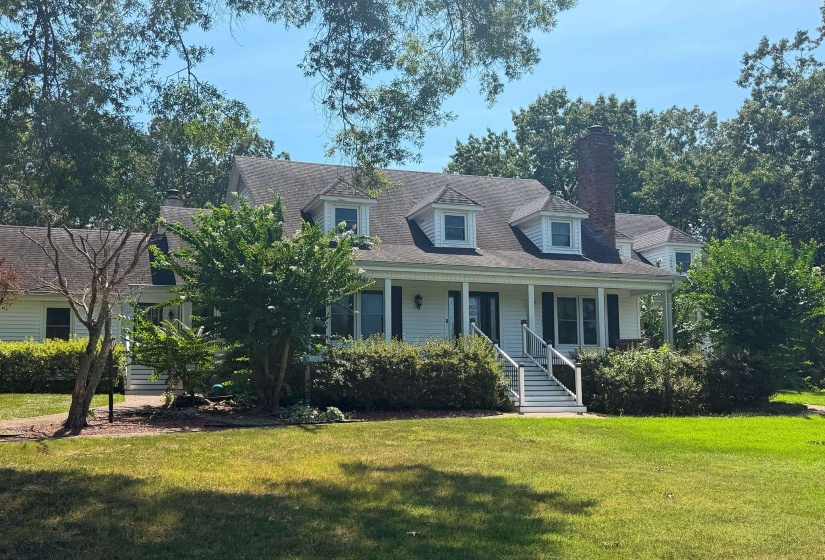 1765 NOTTINGHAM DR, Southaven, Mississippi 38671, 6 Bedroom Bedrooms, 14 Room Rooms,6.1 BathroomBathrooms,Residential,For Sale,NOTTINGHAM,0,10219480