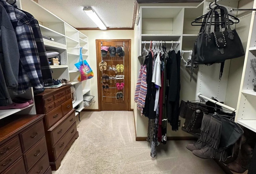 1765 NOTTINGHAM DR, Southaven, Mississippi 38671, 6 Bedroom Bedrooms, 14 Room Rooms,6.1 BathroomBathrooms,Residential,For Sale,NOTTINGHAM,0,10219480