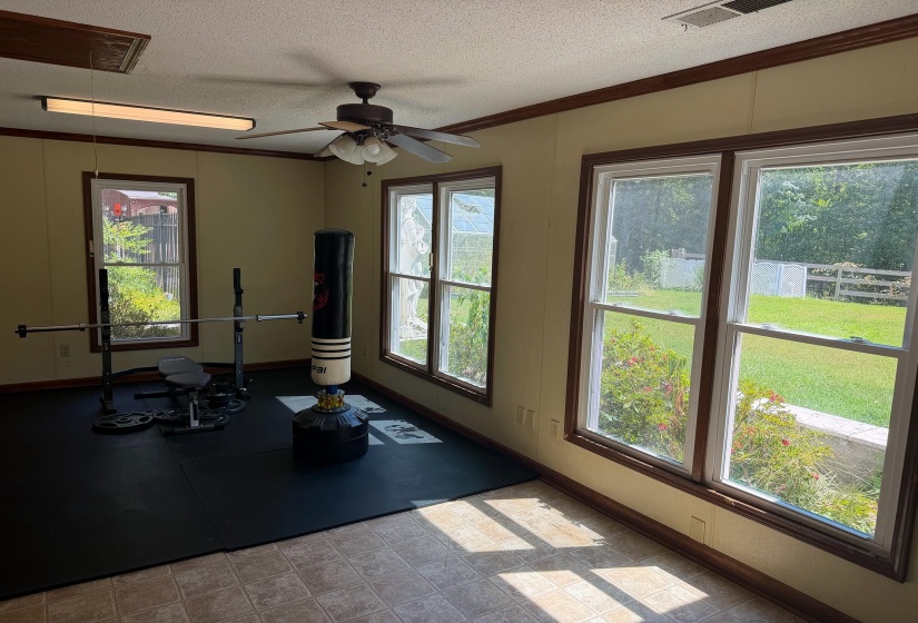 1765 NOTTINGHAM DR, Southaven, Mississippi 38671, 6 Bedroom Bedrooms, 14 Room Rooms,6.1 BathroomBathrooms,Residential,For Sale,NOTTINGHAM,0,10219480