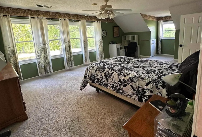 1765 NOTTINGHAM DR, Southaven, Mississippi 38671, 6 Bedroom Bedrooms, 14 Room Rooms,6.1 BathroomBathrooms,Residential,For Sale,NOTTINGHAM,0,10219480
