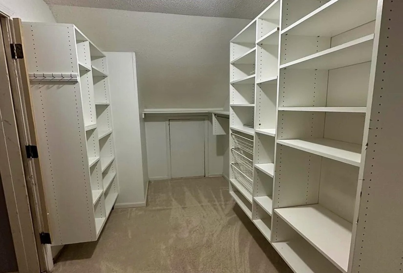 1765 NOTTINGHAM DR, Southaven, Mississippi 38671, 6 Bedroom Bedrooms, 14 Room Rooms,6.1 BathroomBathrooms,Residential,For Sale,NOTTINGHAM,0,10219480