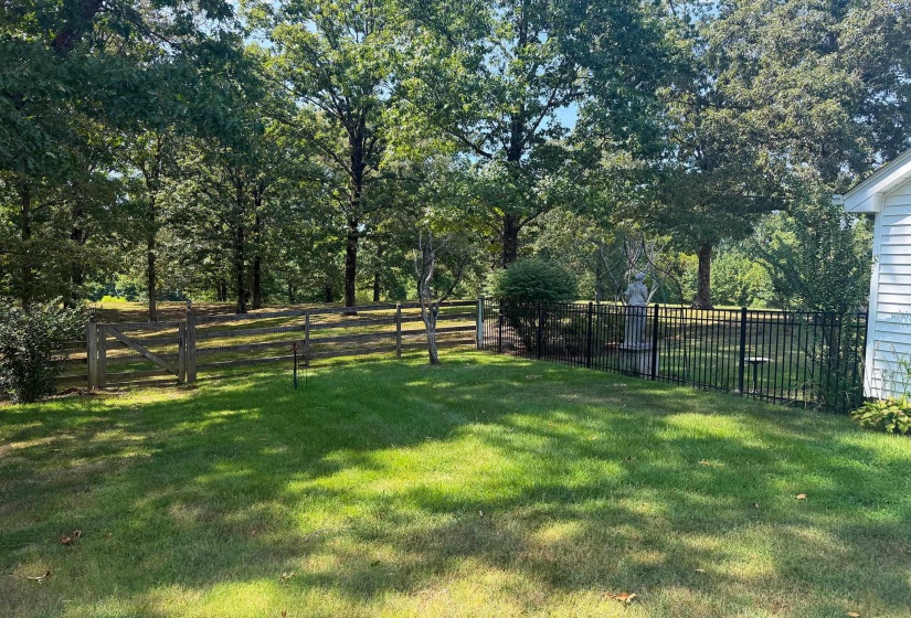 1765 NOTTINGHAM DR, Southaven, Mississippi 38671, 6 Bedroom Bedrooms, 14 Room Rooms,6.1 BathroomBathrooms,Residential,For Sale,NOTTINGHAM,0,10219480