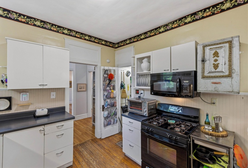 2265 EVELYN AVE, Memphis, Tennessee 38104, 3 Bedrooms Bedrooms, 7 Rooms Rooms,1.1 BathroomsBathrooms,Residential,For Sale,EVELYN,10219486