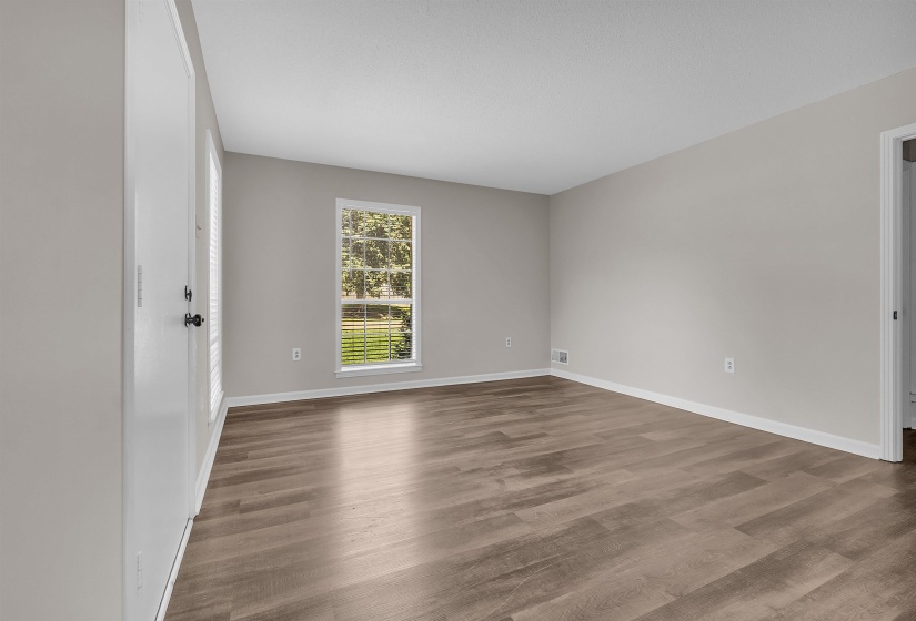 6429 BARDSTOWN RD RD, Bartlett, Tennessee 38134, 4 Bedrooms Bedrooms, 5 Rooms Rooms,2 BathroomsBathrooms,Residential,For Sale,BARDSTOWN RD,10219487