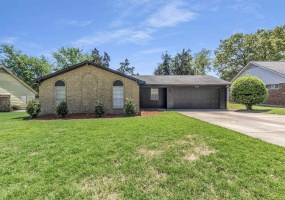 6429 BARDSTOWN RD RD, Bartlett, Tennessee 38134, 4 Bedrooms Bedrooms, 5 Rooms Rooms,2 BathroomsBathrooms,Residential,For Sale,BARDSTOWN RD,10219487