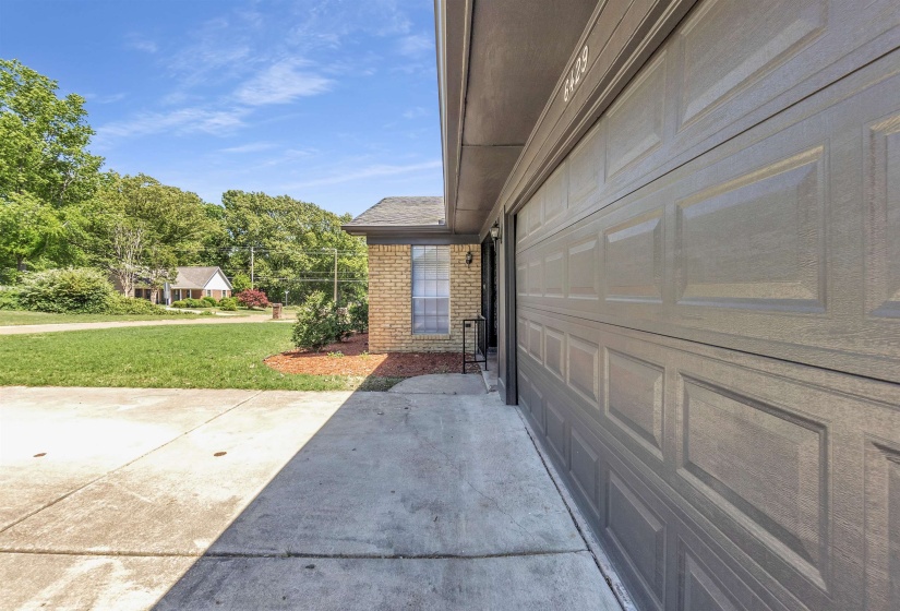 6429 BARDSTOWN RD RD, Bartlett, Tennessee 38134, 4 Bedrooms Bedrooms, 5 Rooms Rooms,2 BathroomsBathrooms,Residential,For Sale,BARDSTOWN RD,10219487