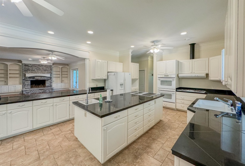 3890 AMES RD, Hickory Valley, Tennessee 38042-5865, 6 Bedrooms Bedrooms, 21 Rooms Rooms,7.1 BathroomsBathrooms,Residential,For Sale,AMES,10219490