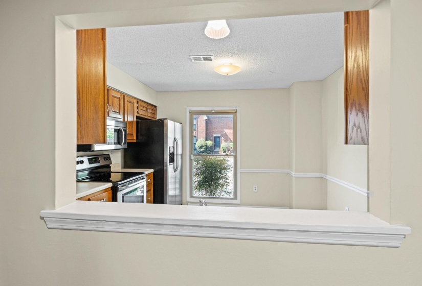 1040 PARK COURT DR, Memphis, Tennessee 38119, 3 Bedrooms Bedrooms, 6 Rooms Rooms,2.1 BathroomsBathrooms,Residential,For Sale,PARK COURT,10219500