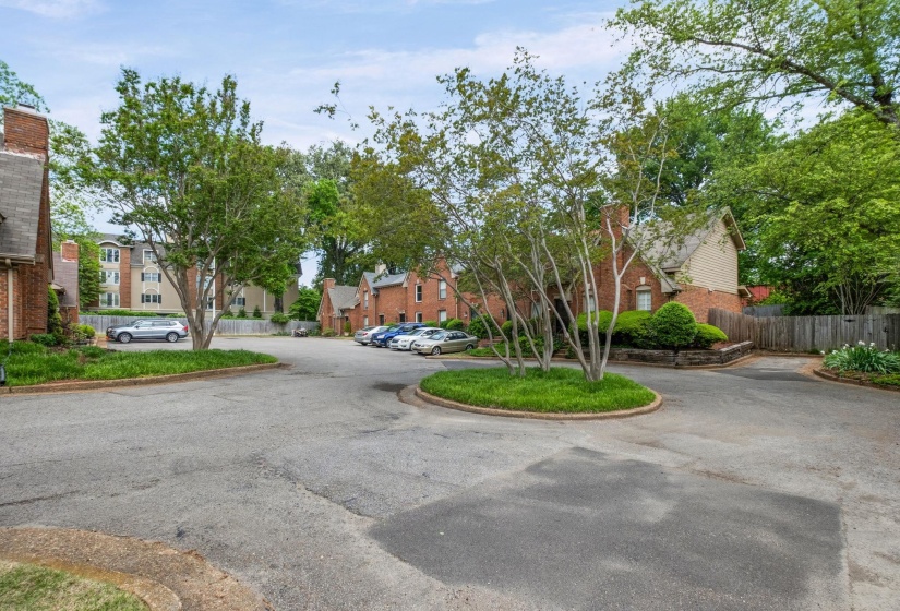 1040 PARK COURT DR, Memphis, Tennessee 38119, 3 Bedrooms Bedrooms, 6 Rooms Rooms,2.1 BathroomsBathrooms,Residential,For Sale,PARK COURT,10219500