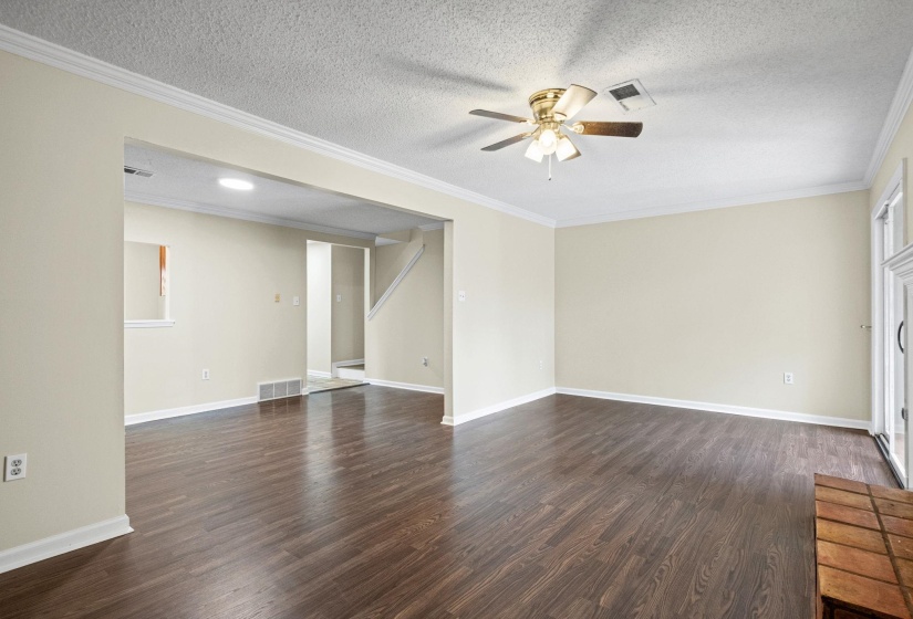 1040 PARK COURT DR, Memphis, Tennessee 38119, 3 Bedrooms Bedrooms, 6 Rooms Rooms,2.1 BathroomsBathrooms,Residential,For Sale,PARK COURT,10219500