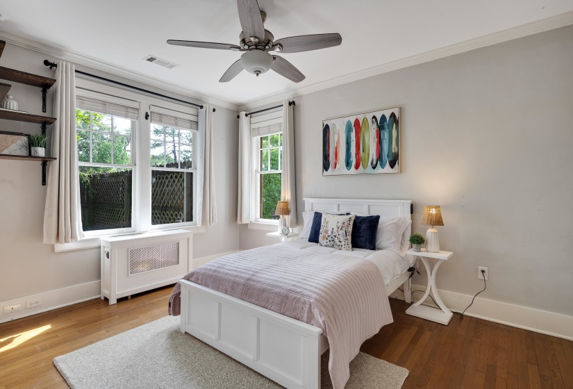 176 CRESTMERE PL, Memphis, Tennessee 38112, 2 Bedrooms Bedrooms, 6 Rooms Rooms,2 BathroomsBathrooms,Residential,For Sale,CRESTMERE,10219503