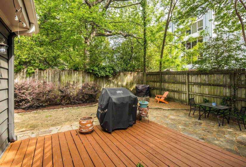 176 CRESTMERE PL, Memphis, Tennessee 38112, 2 Bedrooms Bedrooms, 6 Rooms Rooms,2 BathroomsBathrooms,Residential,For Sale,CRESTMERE,10219503