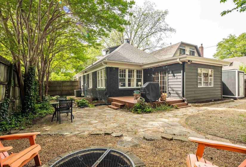 176 CRESTMERE PL, Memphis, Tennessee 38112, 2 Bedrooms Bedrooms, 6 Rooms Rooms,2 BathroomsBathrooms,Residential,For Sale,CRESTMERE,10219503