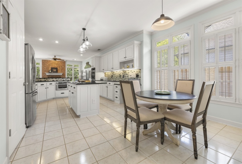 2142 LAKE PAGE DR, Collierville, Tennessee 38017, 4 Bedrooms Bedrooms, 9 Rooms Rooms,3.1 BathroomsBathrooms,Residential,For Sale,LAKE PAGE,10219509