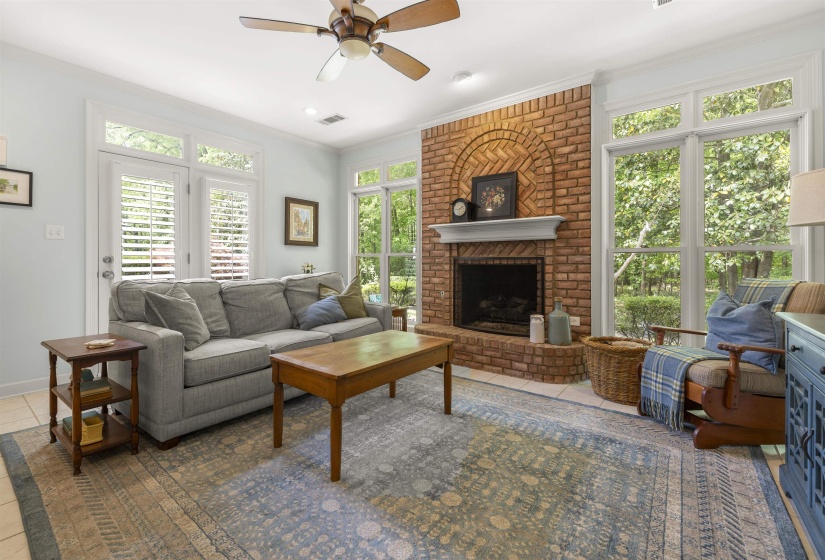 2142 LAKE PAGE DR, Collierville, Tennessee 38017, 4 Bedrooms Bedrooms, 9 Rooms Rooms,3.1 BathroomsBathrooms,Residential,For Sale,LAKE PAGE,10219509