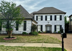 158 PORTER RUN DR, Collierville, Tennessee 38017, 4 Bedrooms Bedrooms, 8 Rooms Rooms,2.1 BathroomsBathrooms,Rental Properties,For Sale,PORTER RUN,10219567