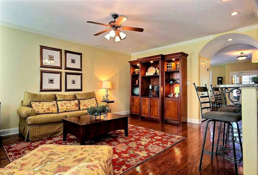 158 PORTER RUN DR, Collierville, Tennessee 38017, 4 Bedrooms Bedrooms, 8 Rooms Rooms,2.1 BathroomsBathrooms,Rental Properties,For Sale,PORTER RUN,10219567