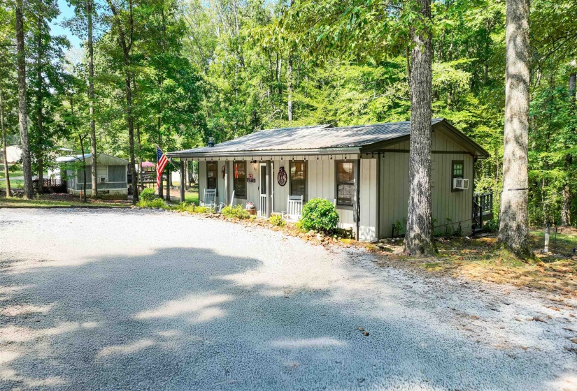 89 CR 323 RD, Iuka, Mississippi 38852, 2 Bedroom Bedrooms, 4 Room Rooms,2 BathroomBathrooms,Residential,For Sale,CR 323,0,10206057