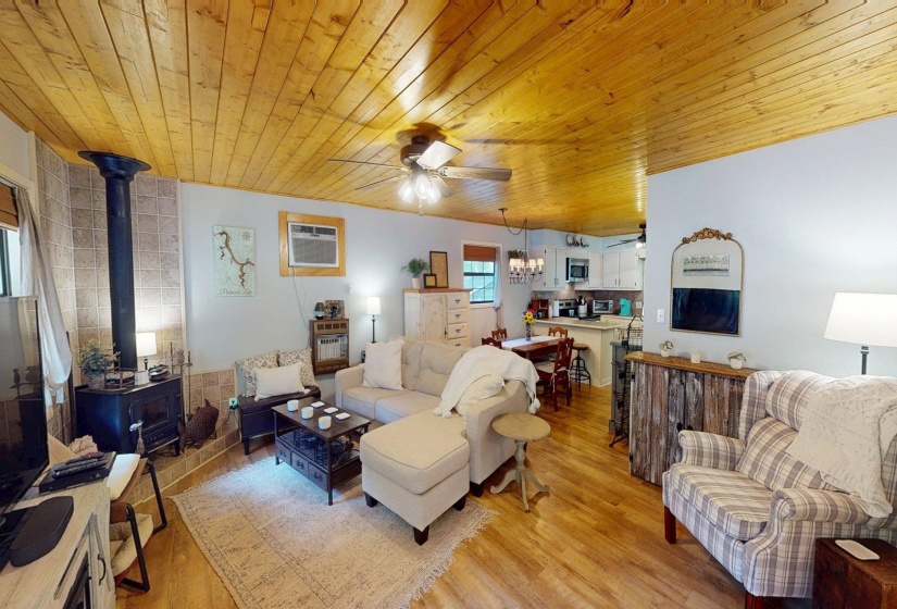 89 CR 323 RD, Iuka, Mississippi 38852, 2 Bedroom Bedrooms, 4 Room Rooms,2 BathroomBathrooms,Residential,For Sale,CR 323,0,10206057