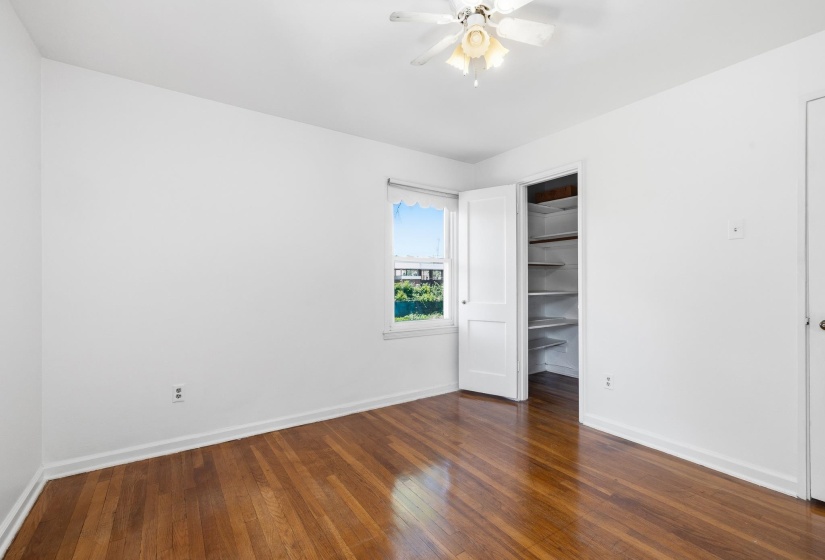 2997 WALNUT GROVE RD, Memphis, Tennessee 38111, 2 Bedroom Bedrooms, 5 Room Rooms,1 BathroomBathrooms,Residential,For Sale,WALNUT GROVE,0,10219521