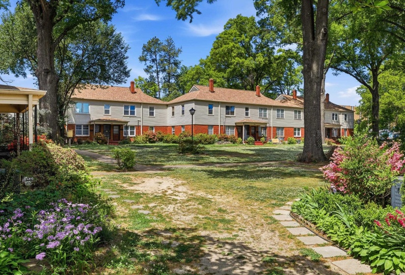 2997 WALNUT GROVE RD, Memphis, Tennessee 38111, 2 Bedroom Bedrooms, 5 Room Rooms,1 BathroomBathrooms,Residential,For Sale,WALNUT GROVE,0,10219521