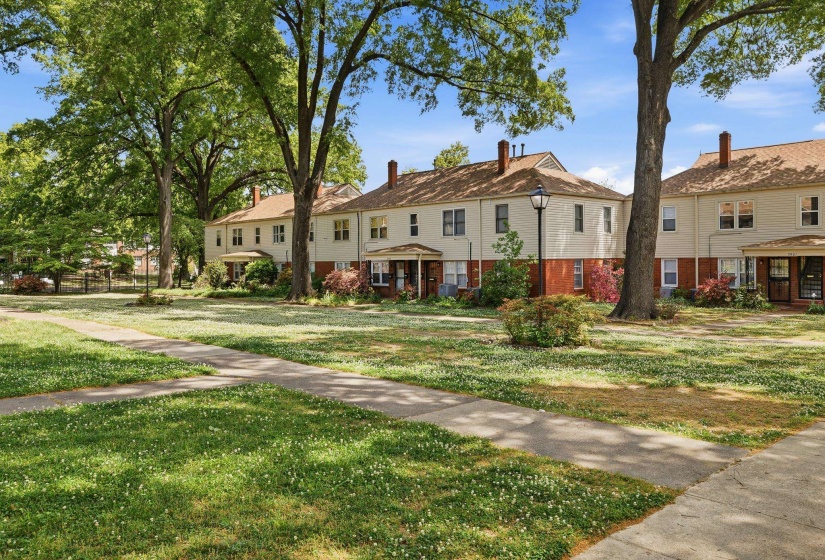 2997 WALNUT GROVE RD, Memphis, Tennessee 38111, 2 Bedroom Bedrooms, 5 Room Rooms,1 BathroomBathrooms,Residential,For Sale,WALNUT GROVE,0,10219521