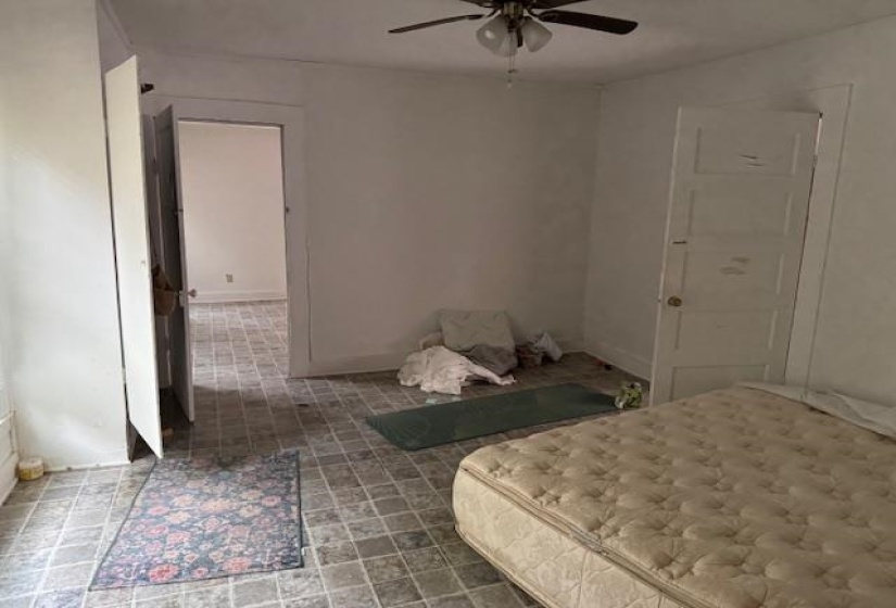 Bedroom with ceiling fan